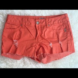 Coral short shorts